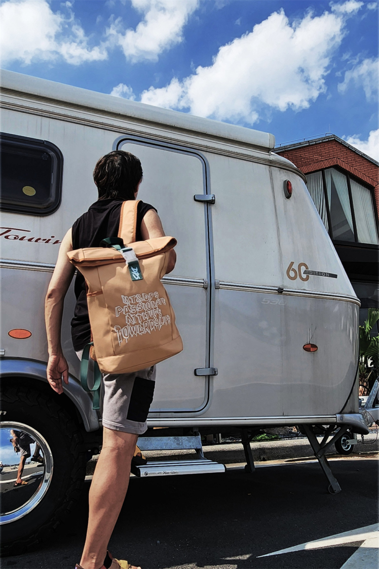 RORU is a bold roll-top backpack that showcases your adventurous spirit with style. Designed for on-the-go organization, it features dedicated pockets for your phone, passport, and wallet. Spacious yet sleek, RORU is perfect for everyday adventures, short trips, or city commutes.