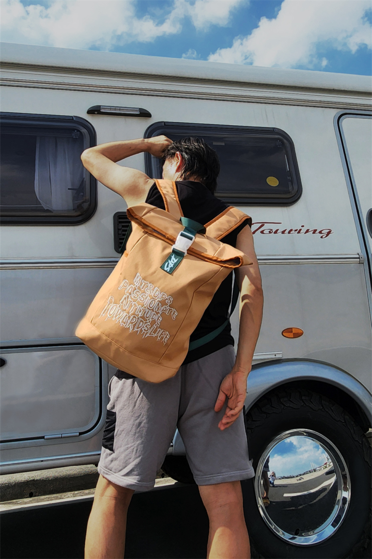 RORU is a bold roll-top backpack that showcases your adventurous spirit with style. Designed for on-the-go organization, it features dedicated pockets for your phone, passport, and wallet. Spacious yet sleek, RORU is perfect for everyday adventures, short trips, or city commutes.